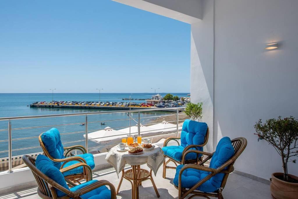 Amazing Seafront Suite Ierapetra  Bagian luar foto