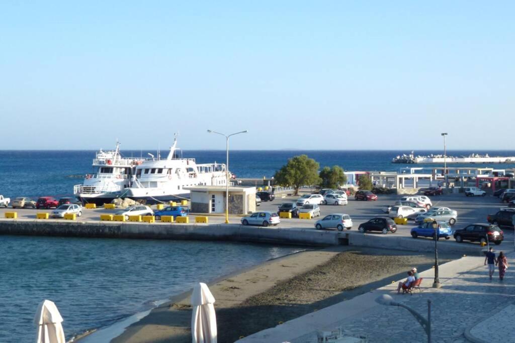 Amazing Seafront Suite Ierapetra  Bagian luar foto